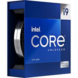 Das Bild zeigt eine Verpackung des Intel Core i9-13900KS Prozessors, eine Special Edition der 13. Generation, mit dem Label "Unlocked", was darauf hinweist, dass der Prozessor für das Übertakten freigeschaltet ist. Das Design der Verpackung ist hauptsächlich in Blau gehalten, mit der charakteristischen Intel-Branding-Farbgebung und -Typografie. Der Zweck des Bildes ist es, das Produkt visuell zu präsentieren und seine Identifizierung für potentielle Käufer zu erleichtern.