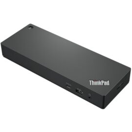 Das Bild zeigt das Produkt 'ThinkPad Thunderbolt 4 Workstation Dock', eine Dockingstation. Es handelt sich um ein schwarzes rechteckiges Gerät mit dem ThinkPad-Logo auf der Vorderseite. An der sichtbaren Seite des Docks befinden sich mehrere Anschlüsse: ein Thunderbolt 4-Anschluss, USB-Anschlüsse und ein Netzschalter. Die Dockingstation ermöglicht es, verschiedene Peripheriegeräte und Displays über eine einzige Thunderbolt 4-Verbindung an ein kompatibles Notebook anzuschließen, um den Arbeitsbereich zu erweitern und die Konnektivität zu verbessern.