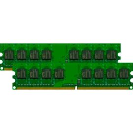 Das Bild zeigt zwei grüne RAM-Module des Typs Mushkin Essentials Series 8 GB DDR4-2400 Dual-Kit Arbeitsspeicher. Es handelt sich um Speicherriegel für Computer, die in entsprechende Slots auf dem Motherboard gesteckt werden, um die Menge an verfügbarem Arbeitsspeicher zu erhöhen. Diese Module sind üblicherweise für den Einsatz in Laptops oder Desktop-PCs vorgesehen und dienen dazu, die Leistungsfähigkeit des Systems bei der Ausführung von Programmen und Anwendungen zu verbessern.